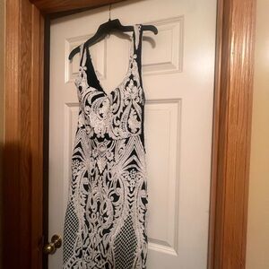 b darlin white black prom dress long , black mesh waist, amazing fit, mermaid